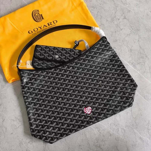 11 Goyard Axillary Pouch Small Women Luxury Coated Canvas