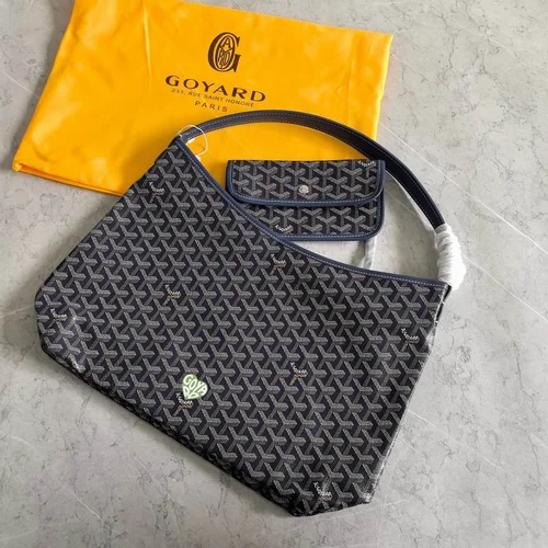 11 Goyard Axillary Pouch Small Women Luxury Coated Canvas