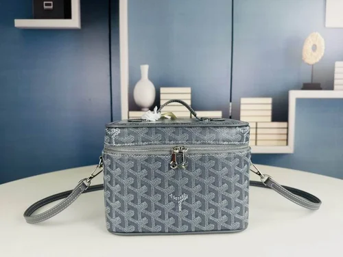 Goyard Makeup Cosmetic Pouch Women Luxury Coated Canvas