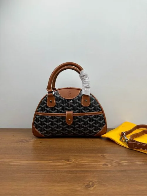 11 Goyard Handbag Medium Women Luxury Coated Gilbert Canvas