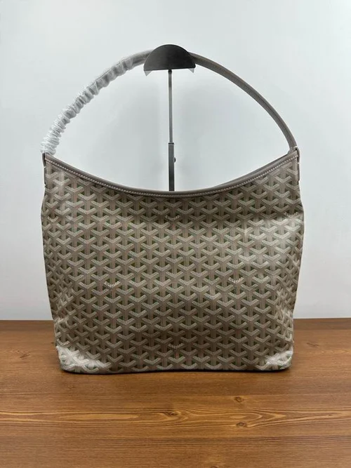 11 Goyard Axillary Pouch Small Women Luxury Coated Canvas