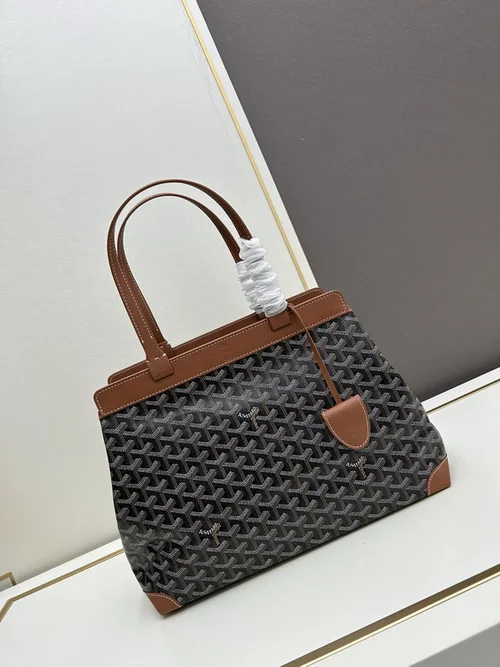 11 Goyard Commuter Bag Medium Women Luxury Coated Canvas