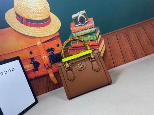 11 Gucci Women's Designer Bags Hot Collection Luxury GG Canvas