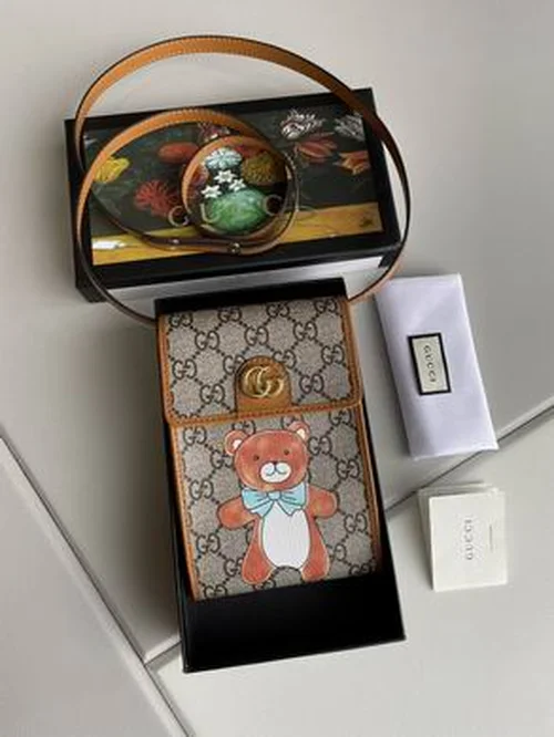 11 Gucci Original Cell Phone Bag Mini Authentic GG Canvas