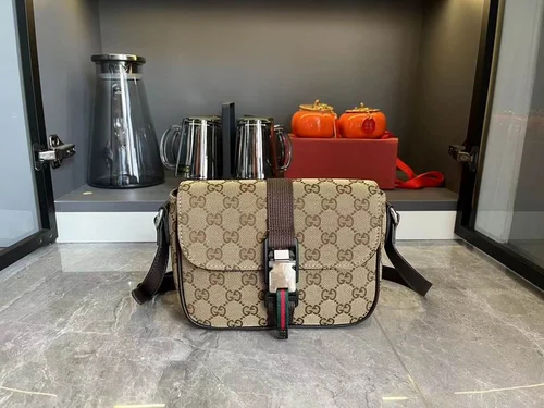 11 Gucci Original Men's Messenger Bag Authentic GG Canvas