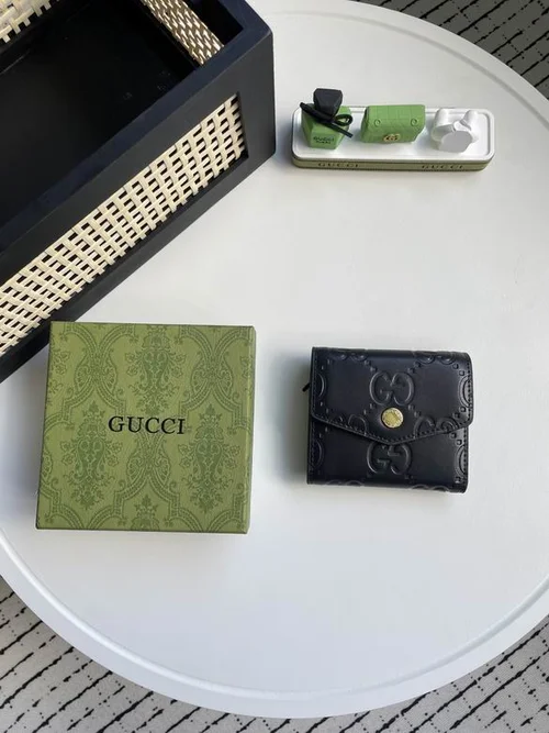 11 Gucci Original Women's Wallet Authentic GG Canvas Luxury