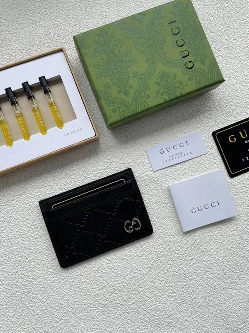 11 Gucci Original Women's Wallet Authentic GG Canvas Luxury