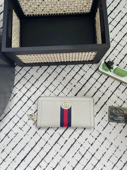 11 Gucci Original Women's Wallet Authentic GG Canvas Luxury