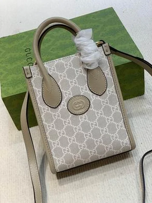 11 Gucci Women's Designer Bags Hot Collection Luxury GG Canvas