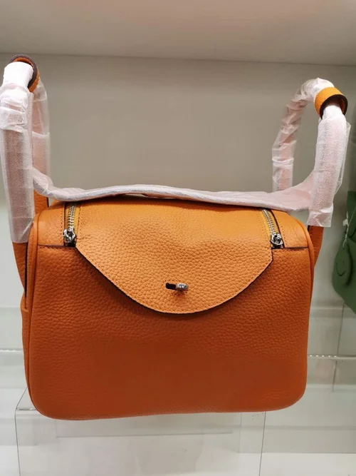 11 Hermes Original Lindy Bag Authentic Clemence Leather