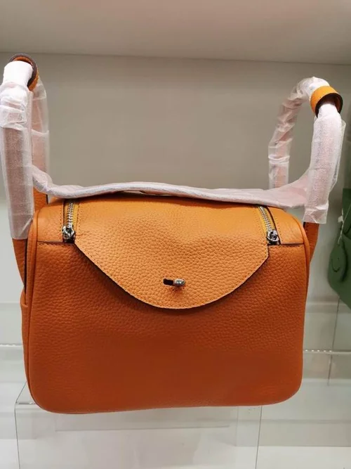 11 Hermes Original Lindy Bag Authentic Clemence Leather