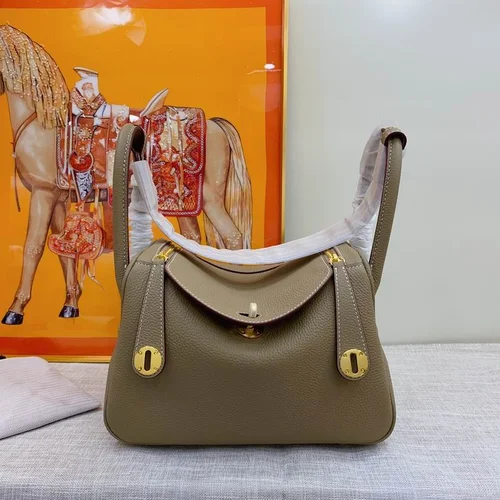 11 Hermes Original Lindy Bag Authentic Clemence Leather