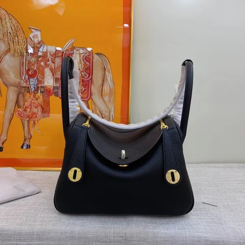 11 Hermes Original Lindy Bag Authentic Clemence Leather