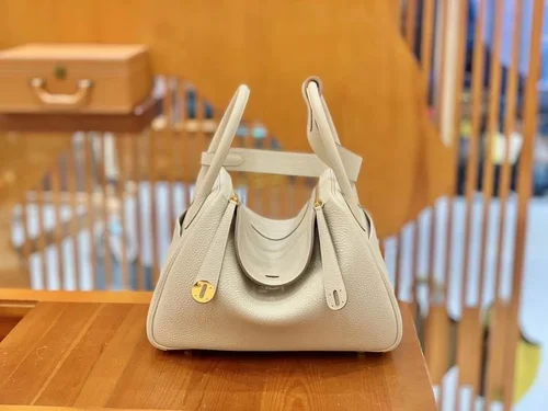 Hermes Original Lindy Bag Authentic Clemence Leather