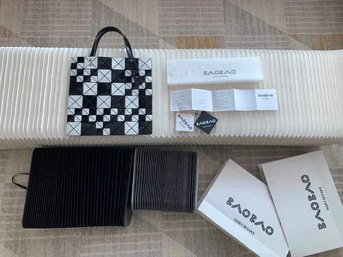 11 Issey Miyake Handbag Medium Women Luxury Pleated Designer