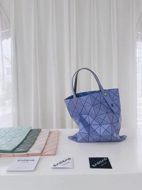 11 Issey Miyake Handbag Medium Women Luxury Pleated Designer