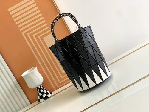 11 Issey Miyake Handbag Medium Women Luxury Pleated Designer