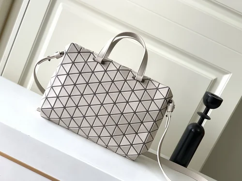 11 Issey Miyake Handbag Medium Women Luxury Pleated Designer