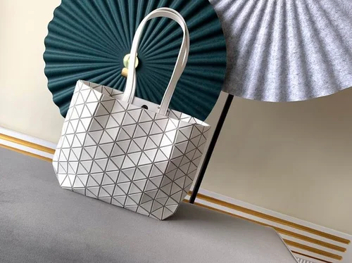 11 Issey Miyake Handbag Medium Women Luxury Pleated Designer