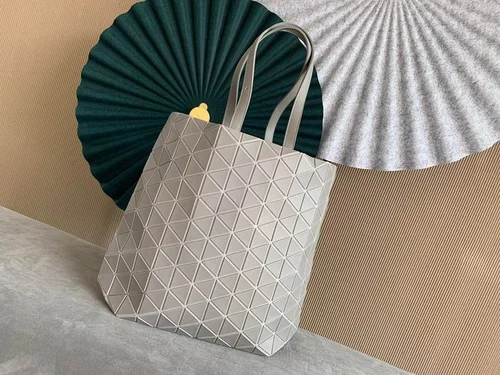 11 Issey Miyake Handbag Medium Women Luxury Pleated Designer