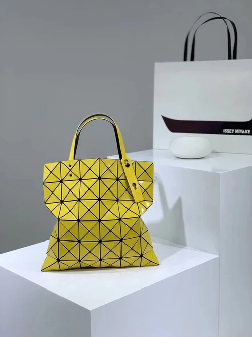 11 Issey Miyake Handbag Medium Women Luxury Pleated Designer