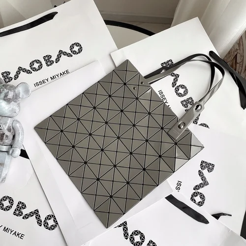 11 Issey Miyake Handbag Medium Women Luxury Pleated Designer