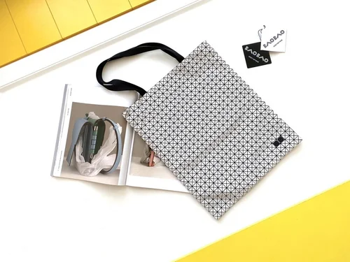 11 Issey Miyake Handbag Medium Women Luxury Pleated Designer