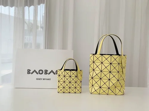 11 Issey Miyake Handbag Medium Women Luxury Pleated Designer