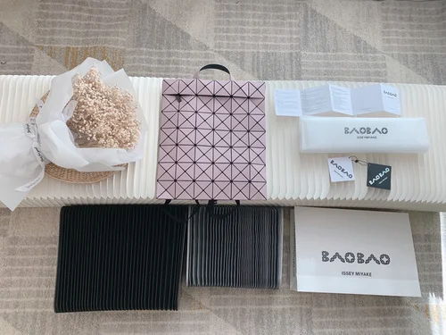 11 Issey Miyake Handbag Medium Women Luxury Pleated Designer