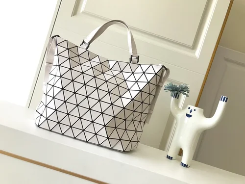 11 Issey Miyake Handbag Medium Women Luxury Pleated Designer