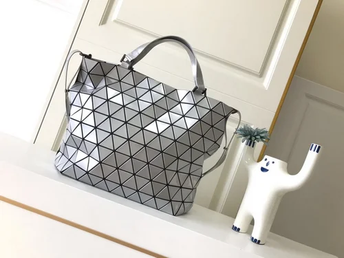 11 Issey Miyake Handbag Medium Women Luxury Pleated Designer