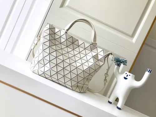 11 Issey Miyake Handbag Medium Women Luxury Pleated Designer