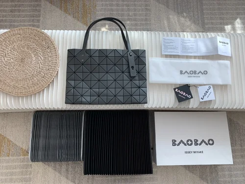 11 Issey Miyake Handbag Medium Women Luxury Pleated Designer