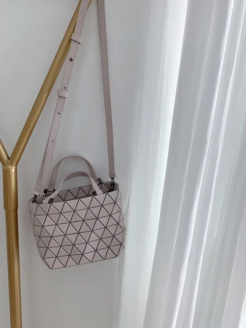 11 Issey Miyake Handbag Medium Women Luxury Pleated Designer