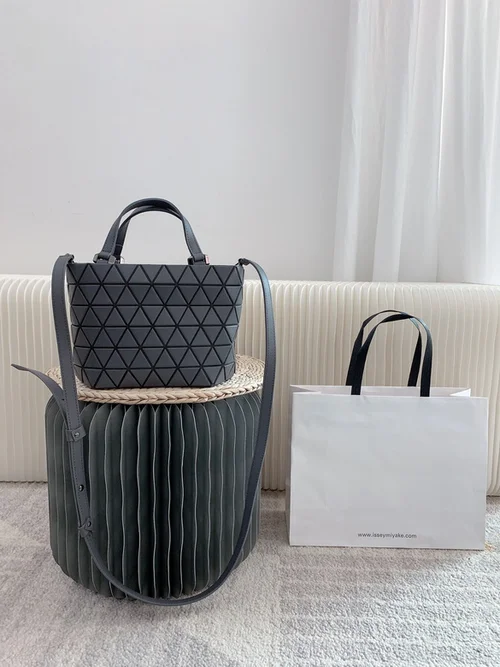 11 Issey Miyake Handbag Medium Women Luxury Pleated Designer