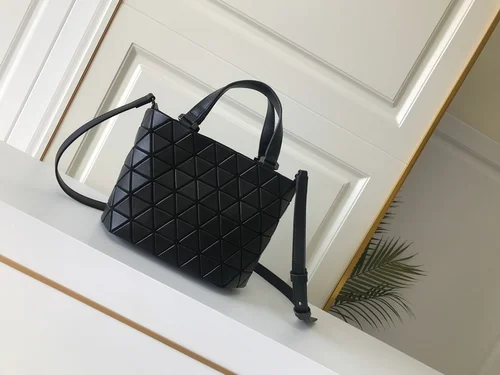 11 Issey Miyake Handbag Medium Women Luxury Pleated Designer