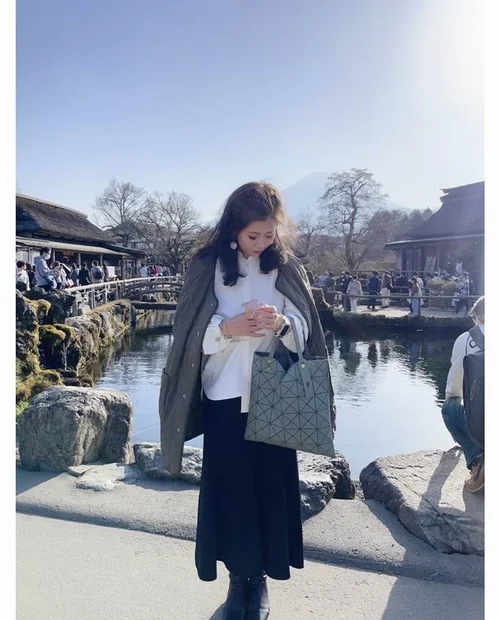 11 Issey Miyake Handbag Medium Women Luxury Pleated Designer