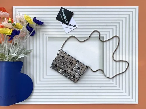 11 Issey Miyake Messenger Bag Medium Women Luxury Pleated