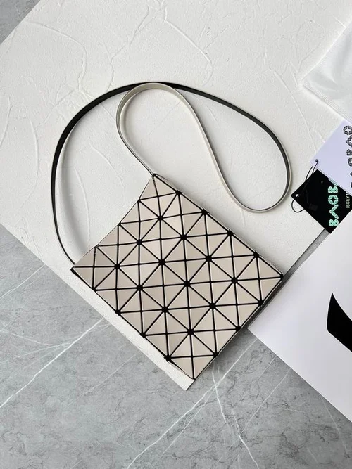 11 Issey Miyake Messenger Bag Medium Women Luxury Pleated