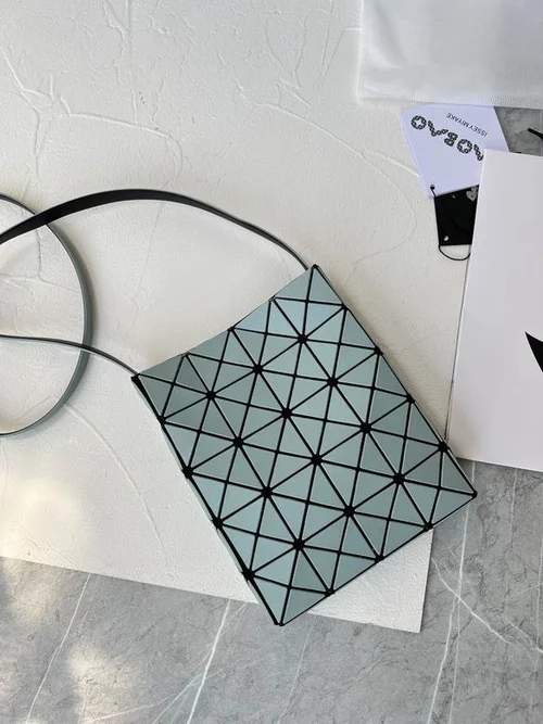 11 Issey Miyake Messenger Bag Medium Women Luxury Pleated