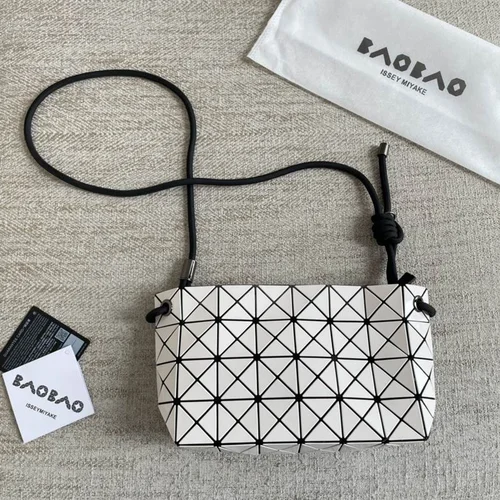 11 Issey Miyake Messenger Bag Medium Women Luxury Pleated