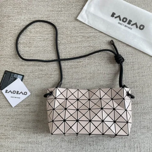 11 Issey Miyake Messenger Bag Medium Women Luxury Pleated