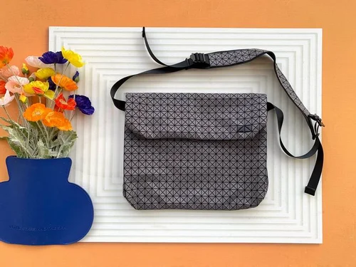 11 Issey Miyake Messenger Bag Medium Women Luxury Pleated