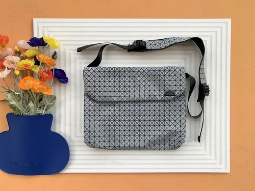 11 Issey Miyake Messenger Bag Medium Women Luxury Pleated