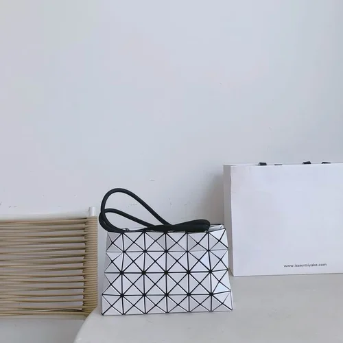 11 Issey Miyake Messenger Bag Medium Women Luxury Pleated