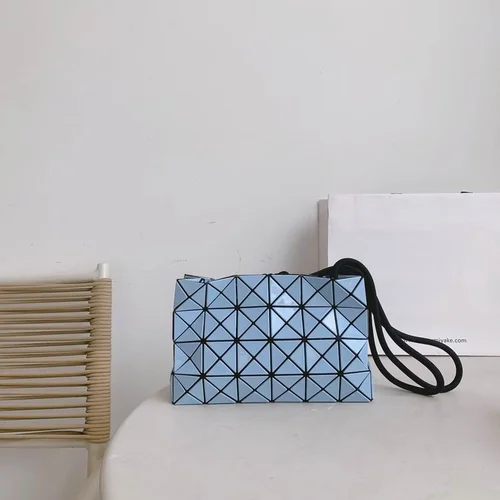 11 Issey Miyake Messenger Bag Medium Women Luxury Pleated