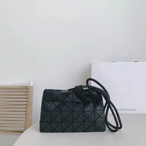 11 Issey Miyake Messenger Bag Medium Women Luxury Pleated