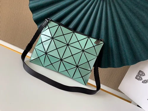 11 Issey Miyake Messenger Bag Medium Women Luxury Pleated