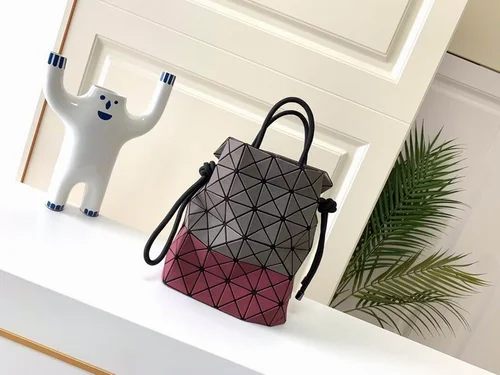 11 Issey Miyake Messenger Bag Medium Women Luxury Pleated