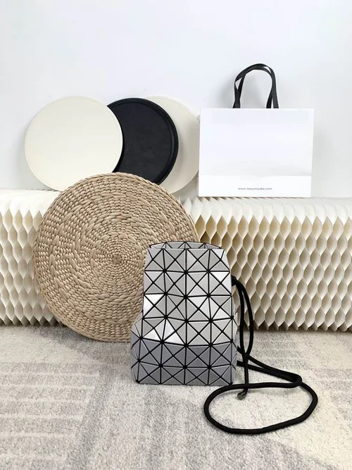 11 Issey Miyake Messenger Bag Medium Women Luxury Pleated